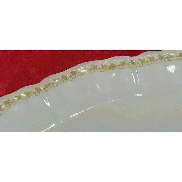 H & Co. Bavaria-"Tiara" Strawberry-Large Oval Platter - Picture 3 of 4
